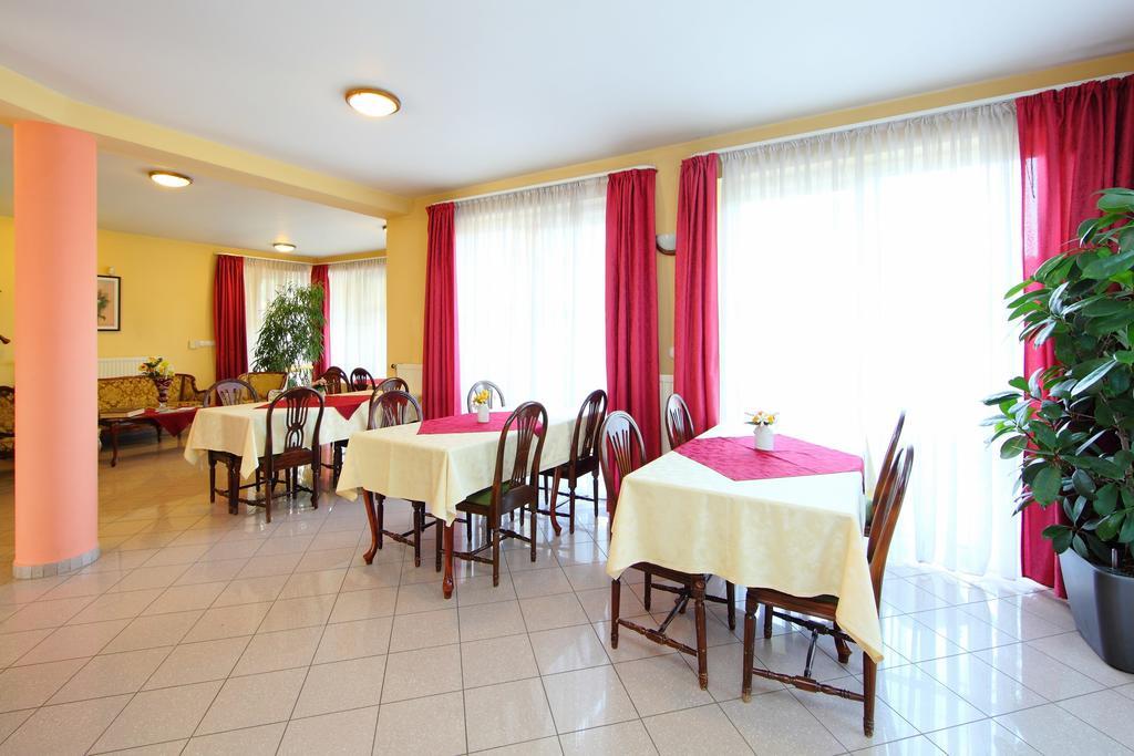 באלאטונפורד Balazs Villa מראה חיצוני תמונה
