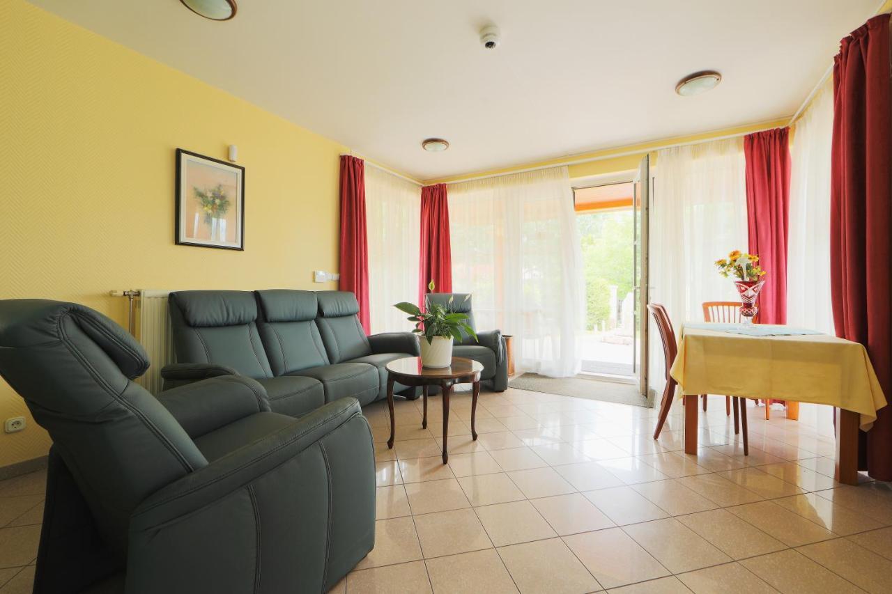 באלאטונפורד Balazs Villa מראה חיצוני תמונה